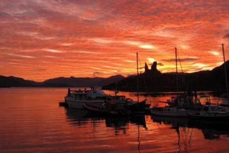 Cliffe House Bed & Breakfast Bed and Breakfast Kyleakin Esterno foto